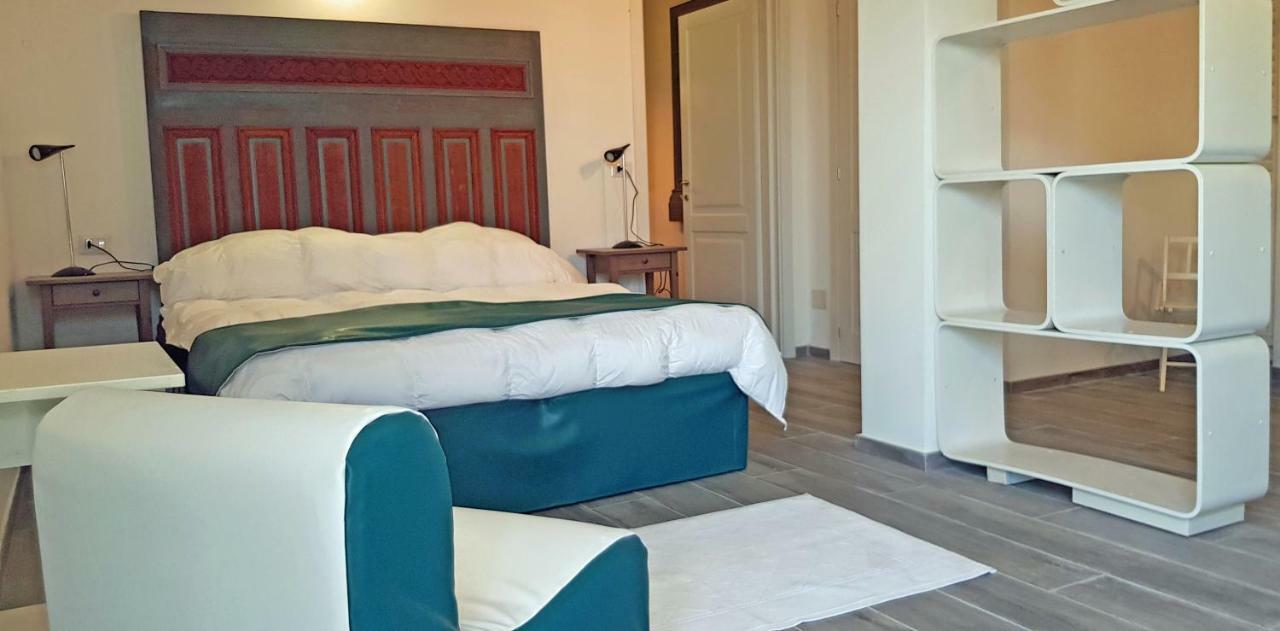Adelebeppe "The Seaview" Apartman Imperia Kültér fotó