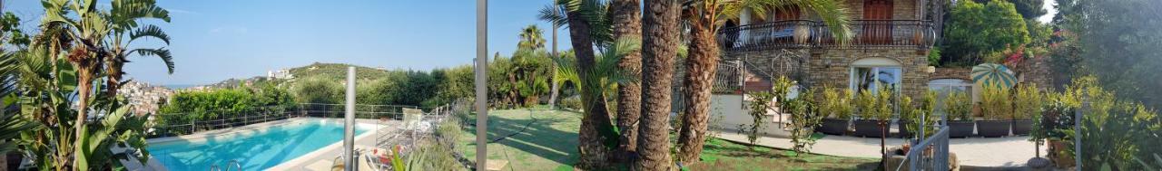 Adelebeppe "The Seaview" Apartman Imperia Kültér fotó
