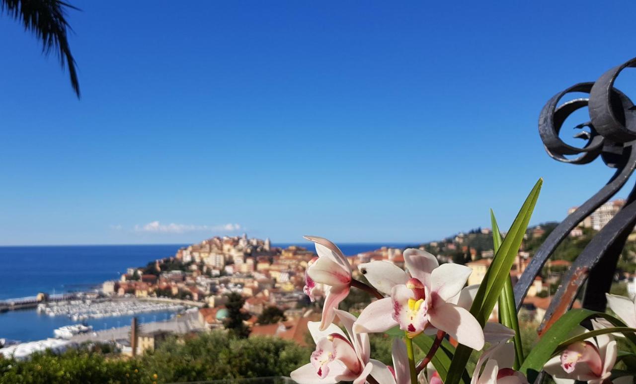 Adelebeppe "The Seaview" Apartman Imperia Kültér fotó